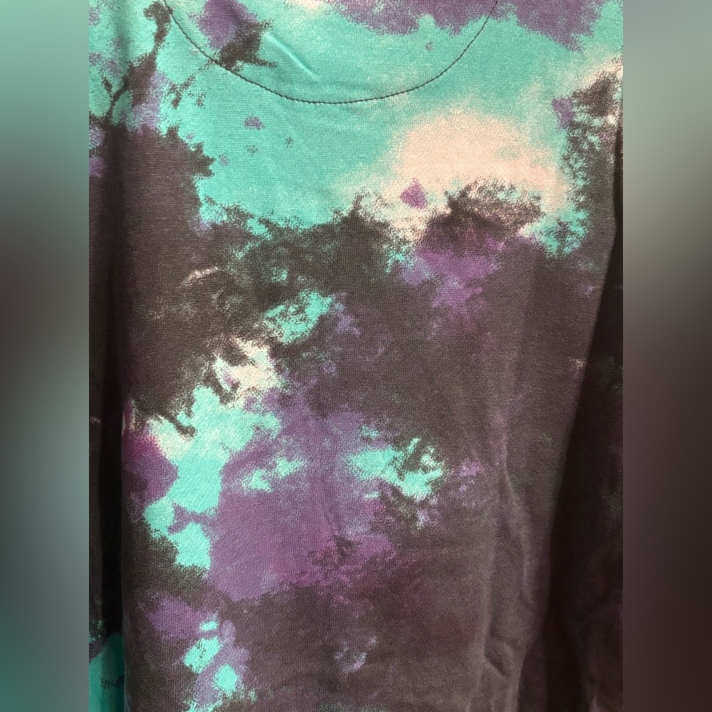Disney Nightmare Before Christmas Tie Dye Sweatshirt Size Large NWOT - Picture 6 of 8